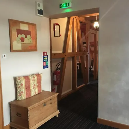 Hotel-restaurant A La Couronne 2*